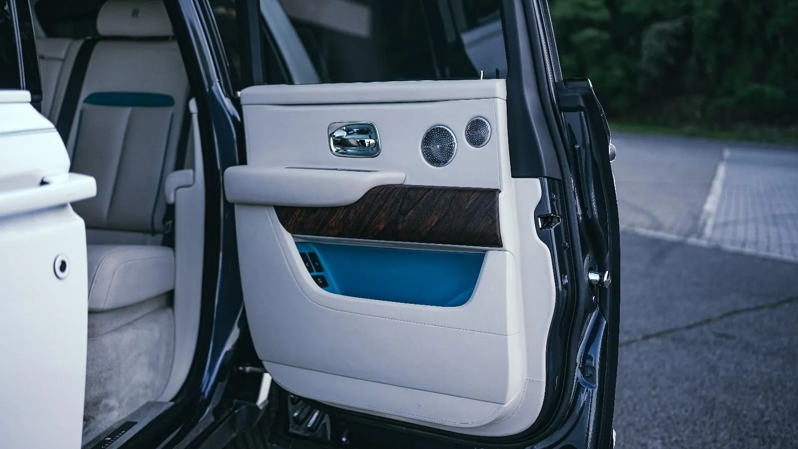 Rolls-Royce Cullinan rear coach door, cream leather