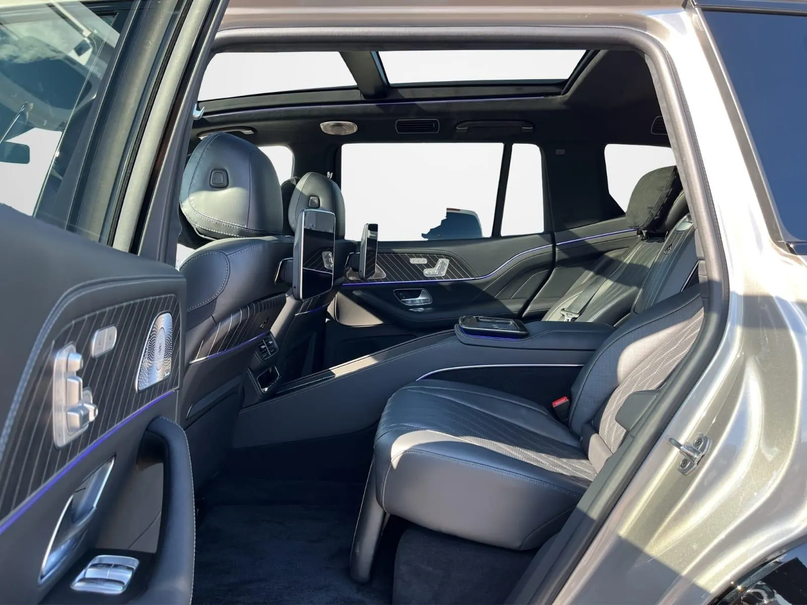 Maybach GLS rear cabin with two seats and screens